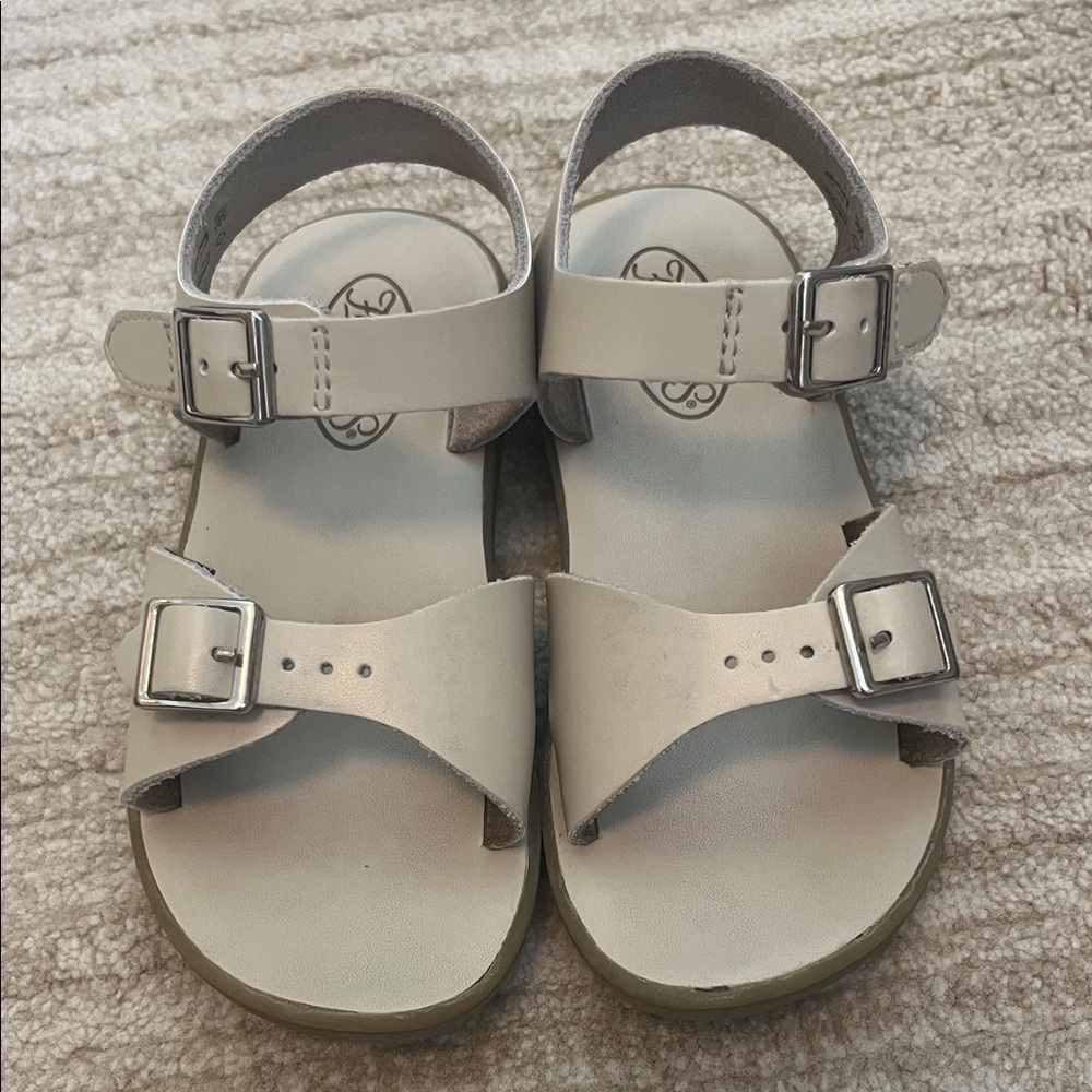 FootMates Cream Kids Sandals with Buckles boys and girls toddler 9
